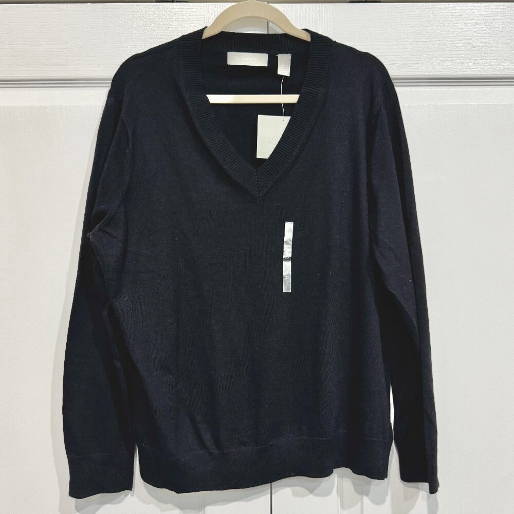 NWT Liz Claiborne Black V-Neck Pullover Sweater